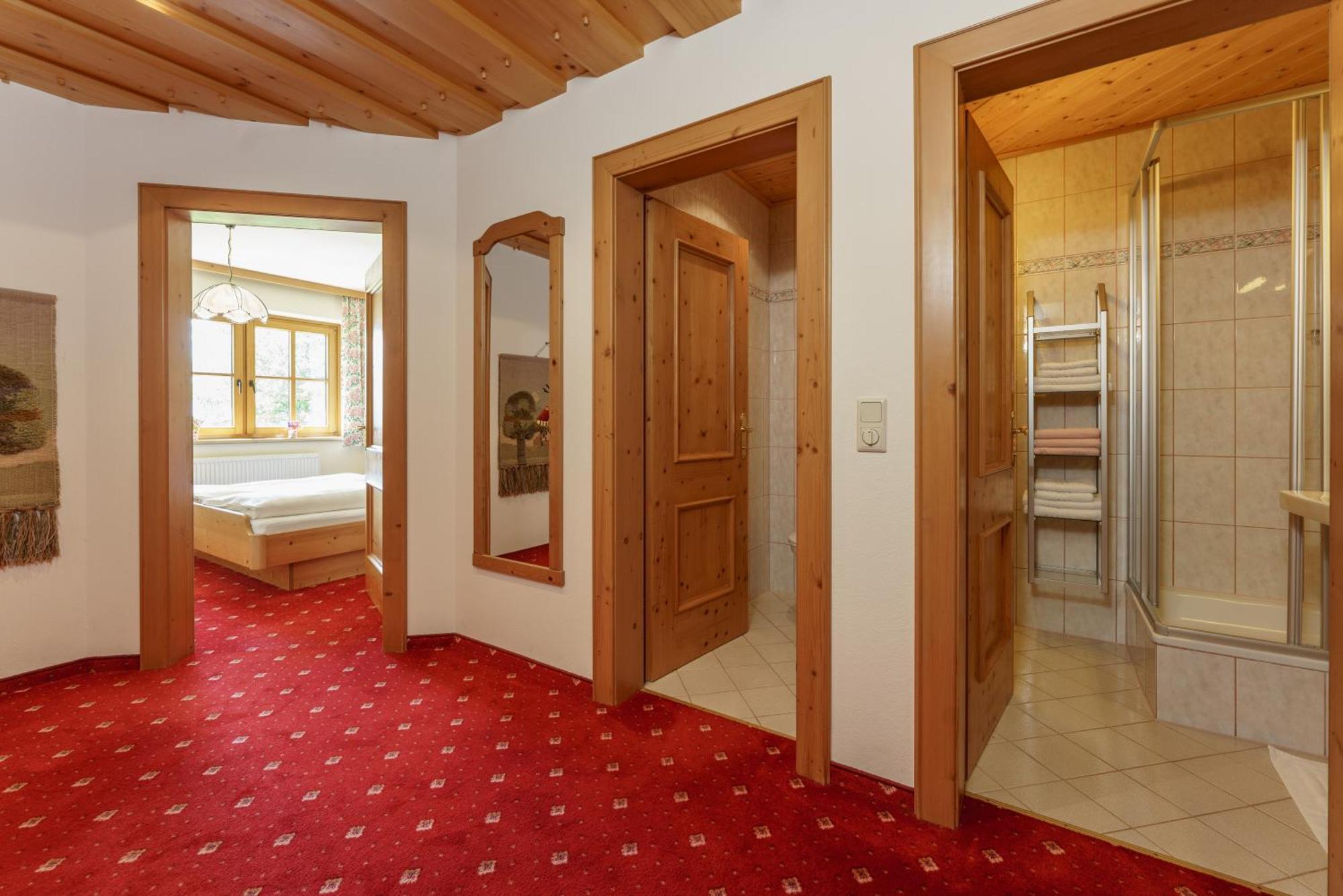 Landhaus Birgbichler - Apartments Mit Bergblick Inklusive Sommercard! Ramsau am Dachstein Exterior photo